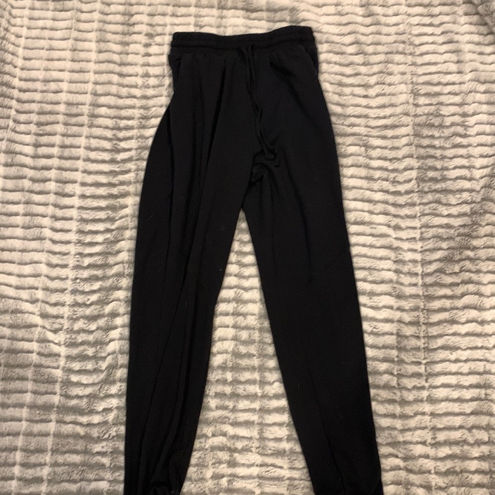 black plain joggers never worn